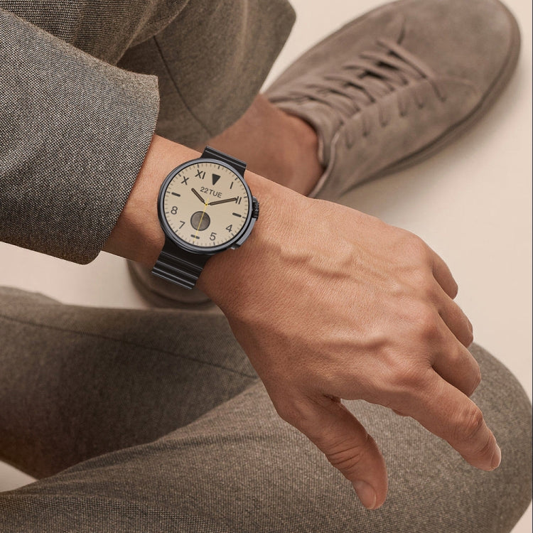 K9 1.39 inch TFT Screen Smart Watch Supports Bluetooth Calling/Health Monitoring(Black) by bashfashion